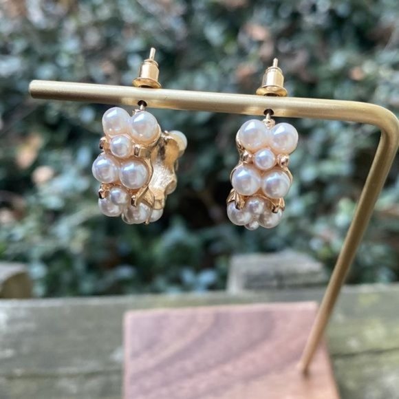 Small Pearl Hoop Earrings - Picture 3 of 5